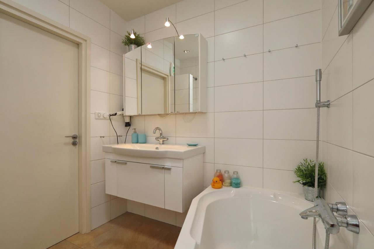 Sunnybeachhouse Aan Het Bos, Tussen Zee En Meer. Noordwijkerhout Dış mekan fotoğraf